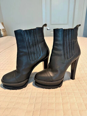 ETRO Black Leather Platform Ankle Boots EU 40